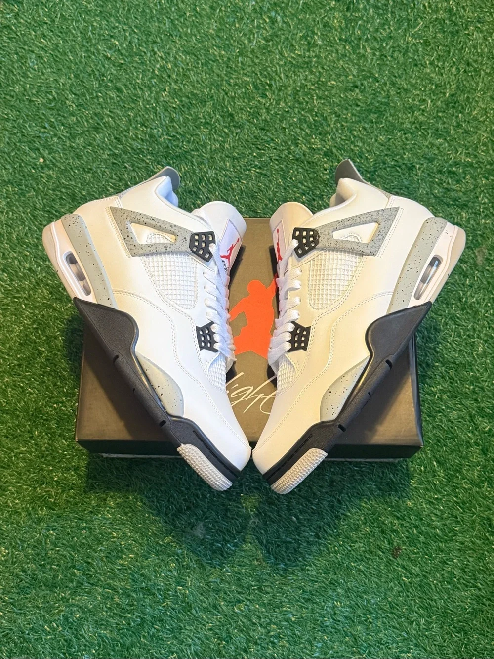Air Jordan 4 Retro White Cement